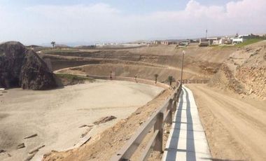 Excelente lote de playa en Condominio La Escondida