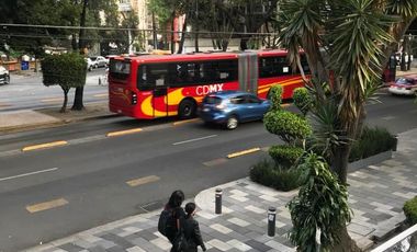 VENTA OFICINA EN INSURGENTES SUR 605, COL. NAPOLES
