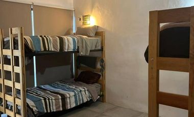 Se vende propiedad de 7 habitaciones actualmente Gimnacio de MaiTai
