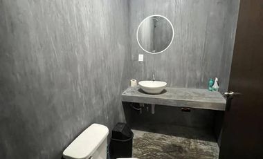Se vende propiedad de 7 habitaciones actualmente Gimnacio de MaiTai