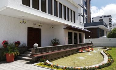 PROPIEDAD DE LUJO IDEAL PARA EMBAJADAS, BANCOS, COOPERATIVAS, CONSORCIOS JURIDICOS, CLÌNICAS, RESTAURANTES, INSTITUTOS, ETC.