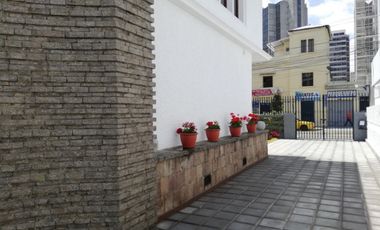 PROPIEDAD DE LUJO IDEAL PARA EMBAJADAS, BANCOS, COOPERATIVAS, CONSORCIOS JURIDICOS, CLÌNICAS, RESTAURANTES, INSTITUTOS, ETC.