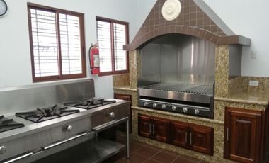 PROPIEDAD DE LUJO IDEAL PARA EMBAJADAS, BANCOS, COOPERATIVAS, CONSORCIOS JURIDICOS, CLÌNICAS, RESTAURANTES, INSTITUTOS, ETC.