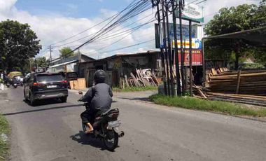 Tanah Strategis Pinggir Jalan Luas 1430m2 Desa Kalitirto Berbah Sleman Jogyakarga
