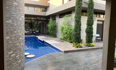 Samborondon, Venta de Hermosa Casa 4 Dorm. con Piscina