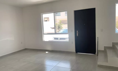 CASA EN RENTA, SAN JUAN DEL RIO. QRO.