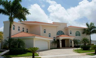 CASA EN VENTA EN CANCÚN, QUINTANA ROO, RESIDENCIAL VILLA MAGNA, ALBERCA PROPIA, RECÁMARA EN PLANTA BAJA