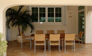 CASA EN VENTA EN CANCÚN, QUINTANA ROO, RESIDENCIAL VILLA MAGNA, ALBERCA PROPIA, RECÁMARA EN PLANTA BAJA