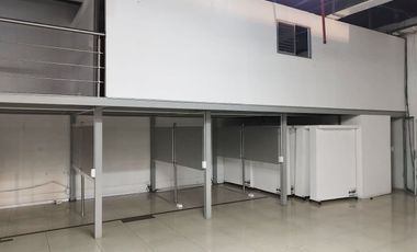 PR19176 Local en arriendo en el sector Aves Maria