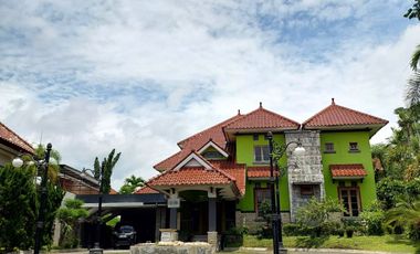 Rumah Mewah dengan Furniture di Perumahan Elite Merapi View
