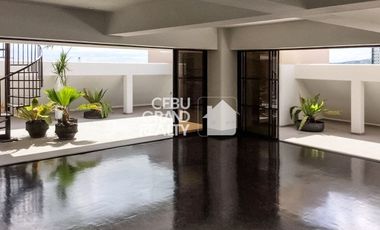 3 Bedroom Tri-Level Penthouse for Sale in Guadalupe