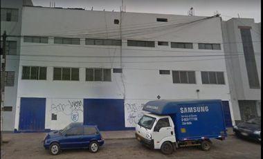 Venta de Local Industrial en av. venezuela, lima