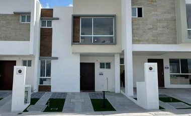 Estrena casa en renta dentro de Condominio en Zakia 3 recàmaras amenidades RCS-24-1566