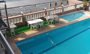 Ocean Breeze Resort
