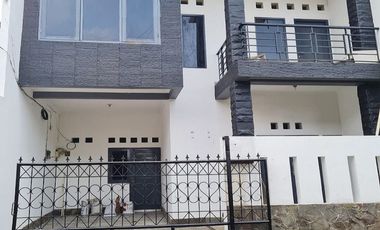 Rumah Dijual di Kebagusan Jakarta Selatan Dekat Plaza Oleos, 18 Office Park