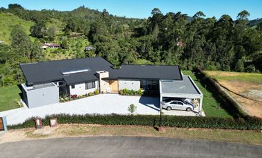 Beautiful Home in Gated Residential Community - Surrounded by Mountian Views