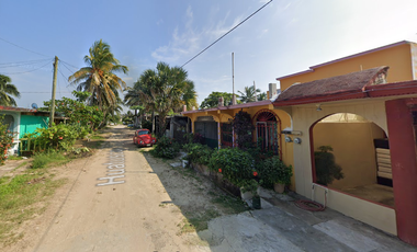 CASA DE REMATE  CERCA DE LA PLAYA EN  LOMAS DE BARRILLAS, VERACRUZ