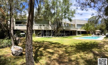 CASA EN RENTA, CLUB CAMPESTRE, ALBERCA, 1,167m2, 4 REC. SIN MUEBLES. 6 AUTOS