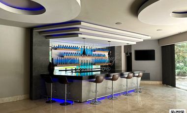 CASA EN RENTA, CLUB CAMPESTRE, ALBERCA, 1,167m2, 4 REC. SIN MUEBLES. 6 AUTOS