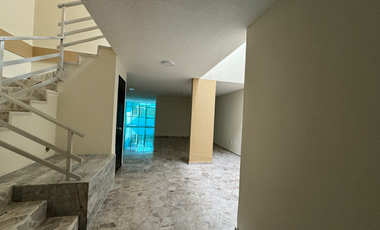 Casa en el Retiro, a una cuadra del Parque Morelos y la Calzada, en el Centro de Guadalajara