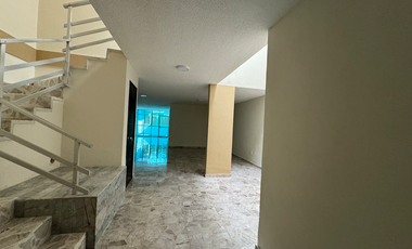 Casa en el Retiro, a una cuadra del Parque Morelos y la Calzada, en el Centro de Guadalajara