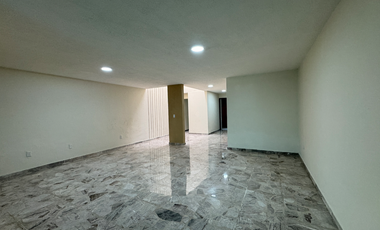 Casa en el Retiro, a una cuadra del Parque Morelos y la Calzada, en el Centro de Guadalajara