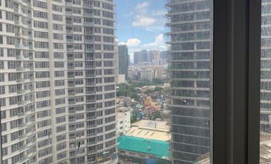 For Sale: Three Bedroom Unit in  Lorraine Tower, The Proscenium At Rockwell