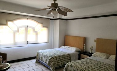 Departamento con terraza amplia y vista a la bahía Pichilingue