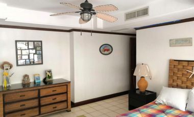 Departamento con terraza amplia y vista a la bahía Pichilingue
