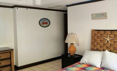 Departamento con terraza amplia y vista a la bahía Pichilingue