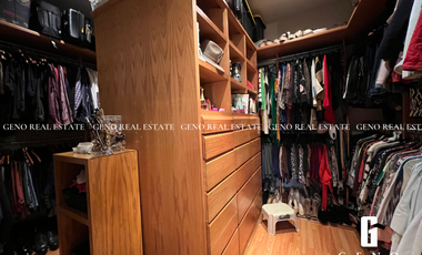 CASA EN VENTA FRENTE A PARQUE CON AREA SOCIAL CERRADA Y JARDIN AMPLIO