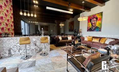 CASA EN VENTA FRENTE A PARQUE CON AREA SOCIAL CERRADA Y JARDIN AMPLIO