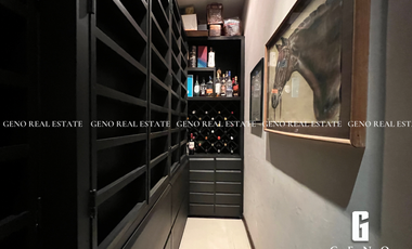 CASA EN VENTA FRENTE A PARQUE CON AREA SOCIAL CERRADA Y JARDIN AMPLIO