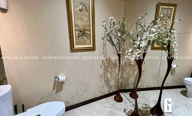 CASA EN VENTA FRENTE A PARQUE CON AREA SOCIAL CERRADA Y JARDIN AMPLIO