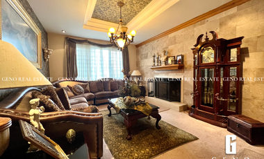 CASA EN VENTA FRENTE A PARQUE CON AREA SOCIAL CERRADA Y JARDIN AMPLIO