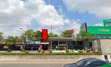 room for rent Make office space, car audio shop, beauty shop, spa massage shop, food on the main road Kaset-Nawamin.