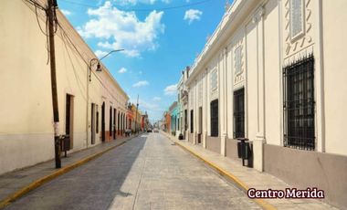 Estudio con terraza, Alberca, simulador de golf, pista para correr en venta Zona Norte, Merida.