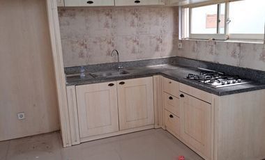 Dijual / Sewa Rumah Mewah Minimalis Luas Murah Strategis Langka Di Pakuwon Indah The Mansion Selangkah Ke Pakuwon Mall Dan Citraland Surabaya Barat
