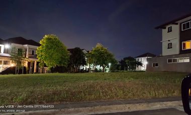 South Forbes Villas house for lease with covered Car Park
