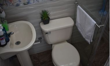 ARRIENDO CASA BARRIO BLANCO  MEDIANERA PARA EMPRESA