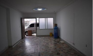 ARRIENDO CASA BARRIO BLANCO  MEDIANERA PARA EMPRESA