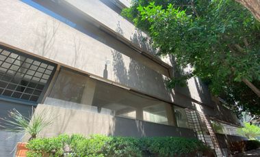 EDIFICIO MUY BIEN UBICADO LISTO PARA INSTALARSE
