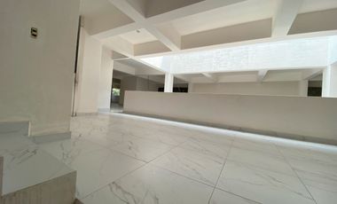 EDIFICIO MUY BIEN UBICADO LISTO PARA INSTALARSE