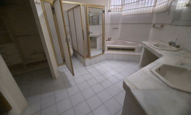 ALQUILER CASA GARZOTA