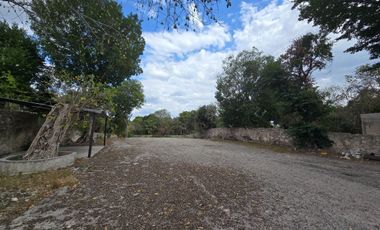 TERRENO BARDEADO Y CON ASFALTO EN IZAMAL.