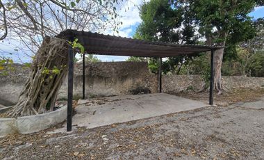 TERRENO BARDEADO Y CON ASFALTO EN IZAMAL.