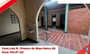 VENDE CASA LOTE - B. PRIMERA DE MAYO / SOBRE VIA PRINCIPAL - NEIVA (H)