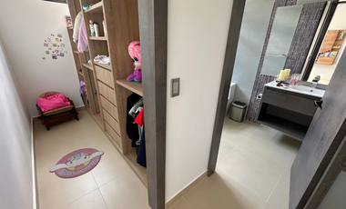 Casa de lujo en restrepo-meta