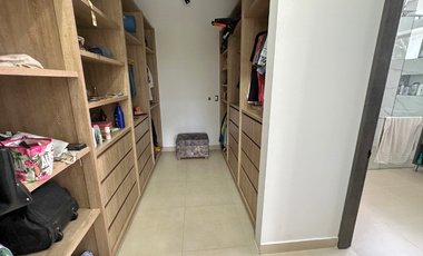 Casa de lujo en restrepo-meta