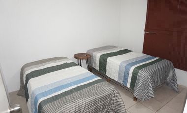 Se factura - Casa Totalmente Amueblada - Cerca de Macroplaza